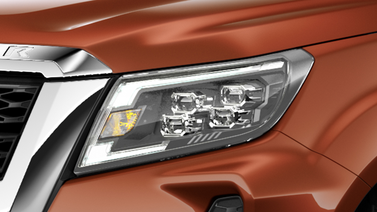 Navara HIGH BEAM ASSIST